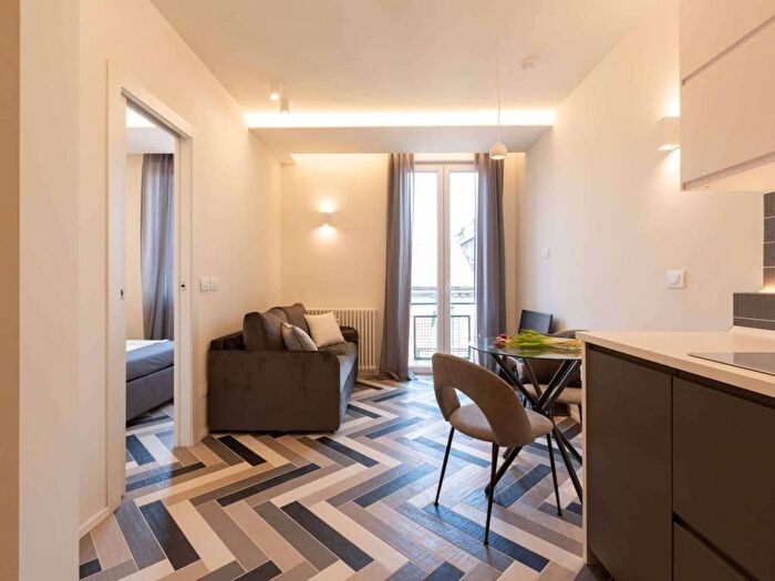 Appartamento bilocale in affitto in Via Accademia, Casoretto, Milano