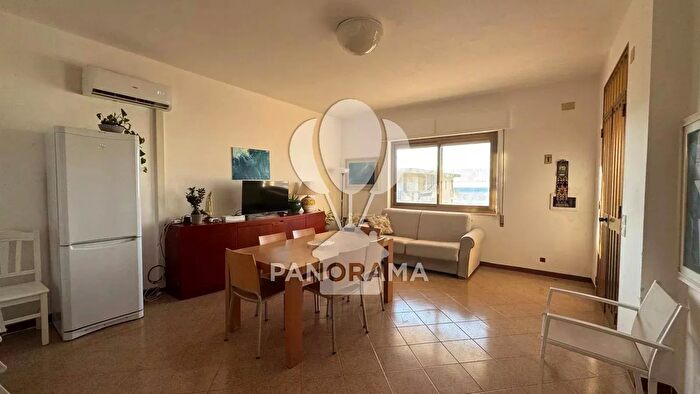 Appartamento con 5 locali in vendita in Alcamo