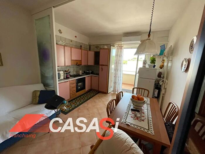 Appartamento trilocale in vendita in Via Gugliemotto d'Otranto, Otranto