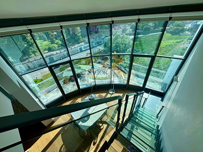 Appartamento con 8 locali in vendita in Via Vigone, Pinerolo