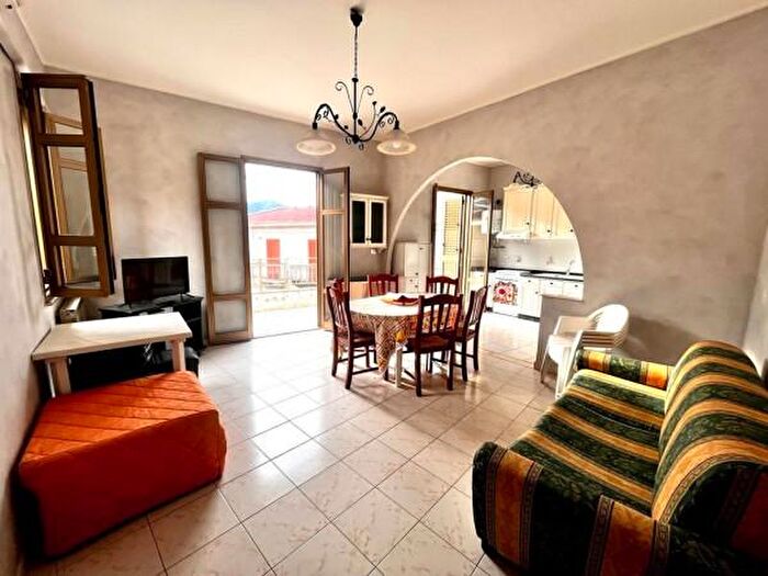 Casa trilocale in vendita in Via Umberto I, Gioiosa Marea