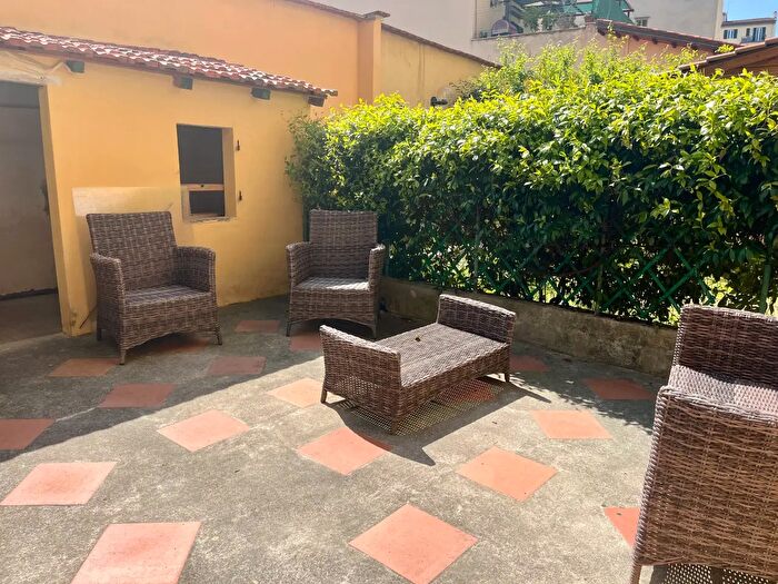 Appartamento quadrilocale in vendita in Via Sallustio Bandini, Firenze