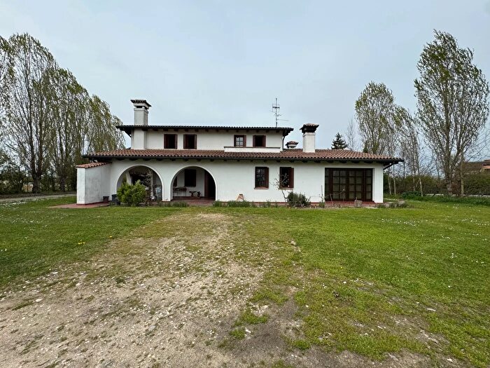 Casa quadrilocale in vendita in Via Matteotti, Noventa Vicentina