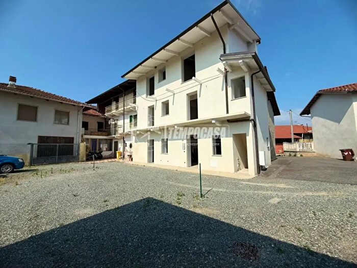 Casa con 5 locali in vendita in Strada Buratto Superiore, San Carlo Canavese