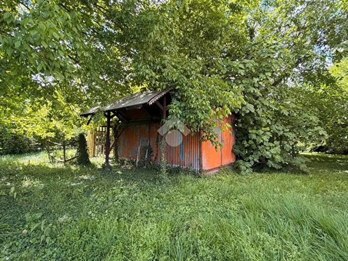 Casa con 7 locali in vendita in Viale Trento, Sacile