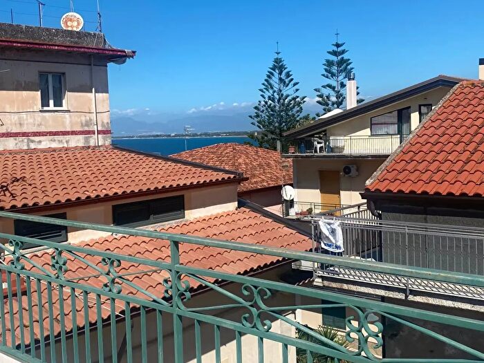 Appartamento trilocale in vendita in Via Firenze, Agropoli