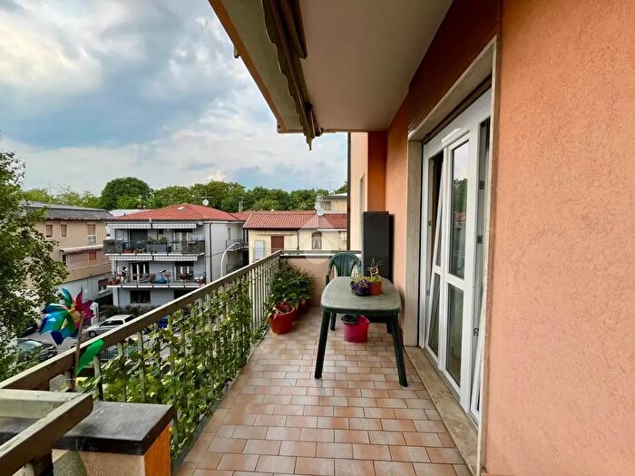 Appartamento trilocale in vendita in Via Giuseppe Verdi, Ponte San Pietro