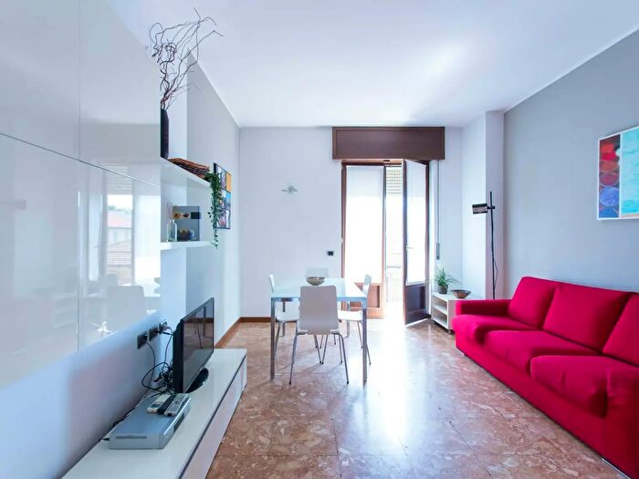 Appartamento monolocale in affitto in Via Luigi Settembrini, Milano