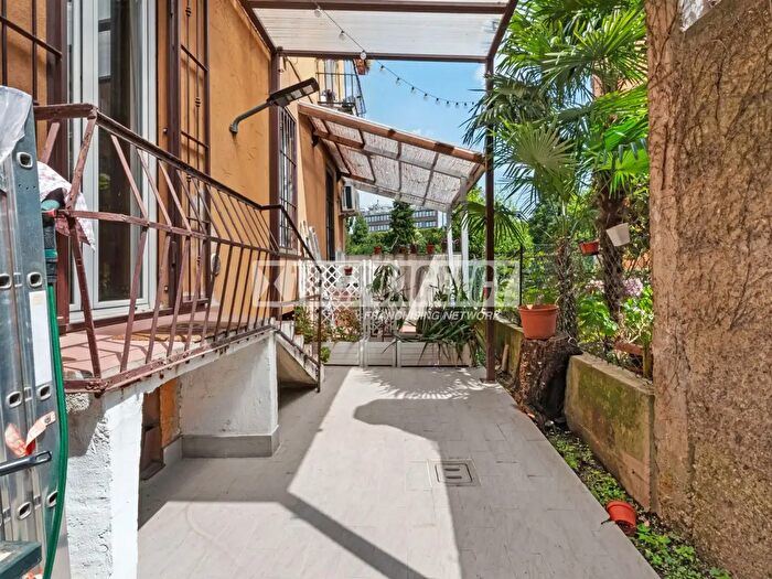 Appartamento bilocale in vendita in Via Ortica, Milano