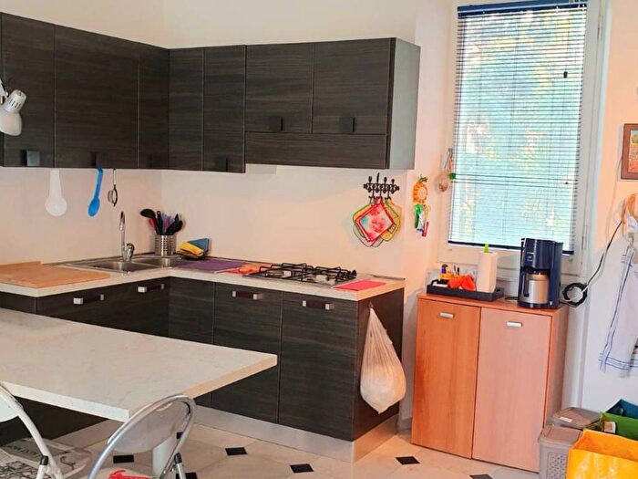 Appartamento trilocale in affitto in Viale Enrico Millo, Centro, Chiavari