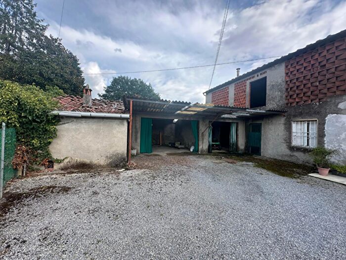 Casa con 6 locali in vendita in Capannori