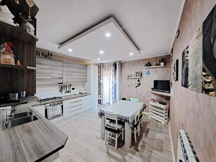 Appartamento trilocale in vendita in Via S Rocco, Fabrica Di Roma