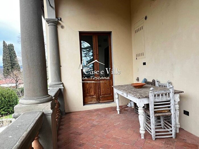 Appartamento con 6 locali in affitto in Via Meretto, Vaiano