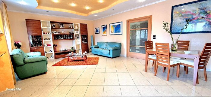 Appartamento con 5 locali in vendita in Via Buccari, Bari