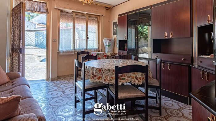 Casa trilocale in vendita in Via degli Olmi, SantEusanio Del Sangro