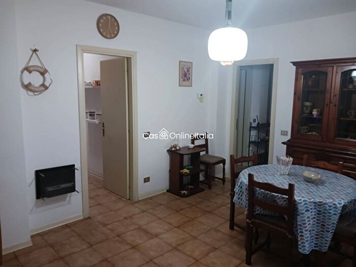 Appartamento quadrilocale in affitto in Via Cairoli, Centro, Viareggio