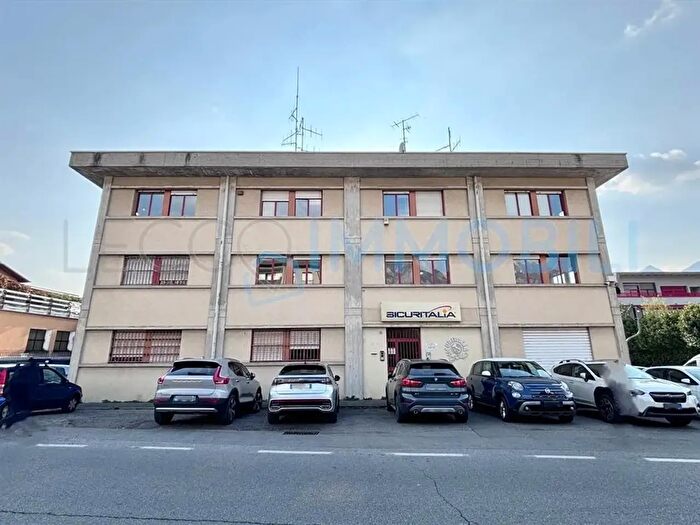 Casa con 7 locali in affitto in Via Giusti, Lecco