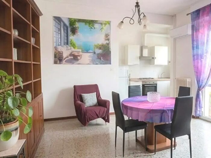 Appartamento trilocale in affitto in Via Ricciarelli, Milano