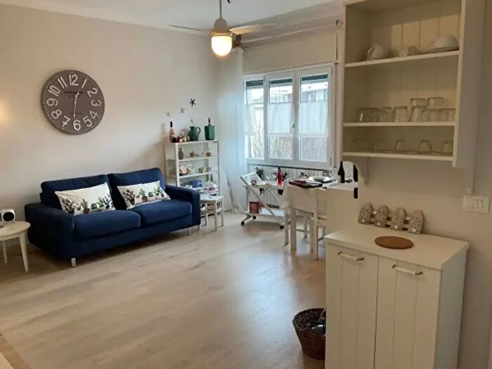 Appartamento trilocale in affitto in Vico Nicei, Spotorno