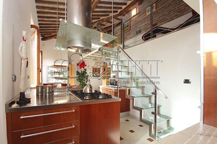 Appartamento con 5 locali in affitto in strada Agostoli, Costalpino Costafabbri, Siena