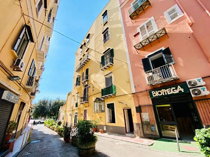 Appartamento trilocale in affitto in Corso Vittorio Emanuele, Napoli