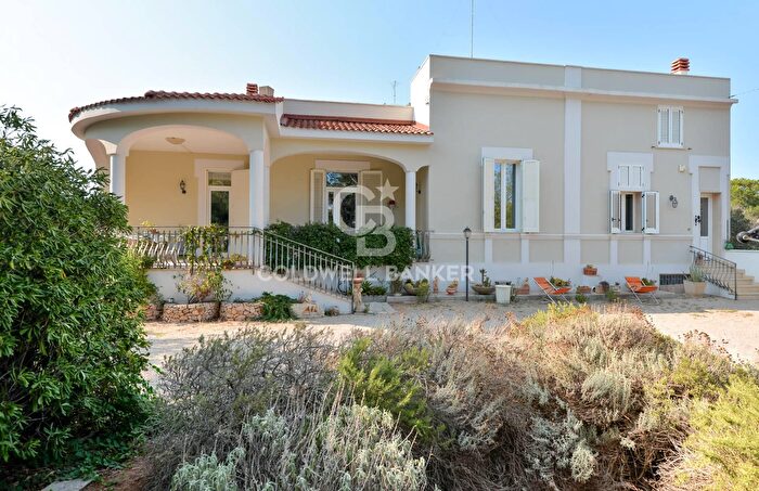 Casa quadrilocale in vendita in Via Benedetto Leuzzi Snc, Nardo