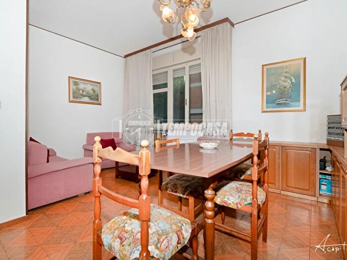 Appartamento quadrilocale in vendita in Via Marche, Cesena