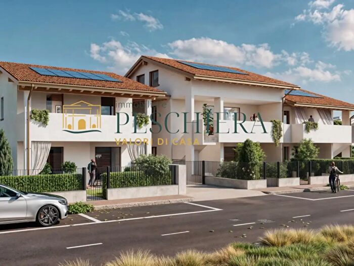 Appartamento trilocale in vendita in Via d G Beltrame, Valeggio Sul Mincio