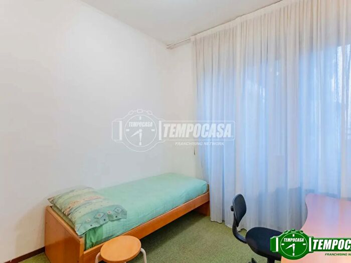 Appartamento quadrilocale in affitto in Viale Zara, Milano