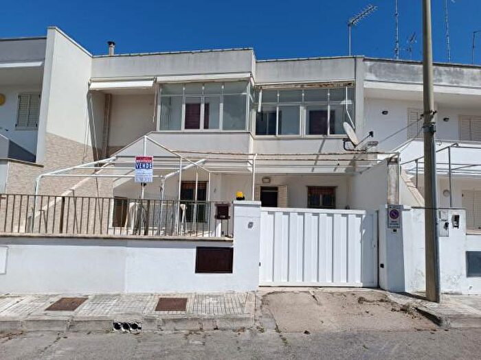 Appartamento quadrilocale in vendita in Viale Europa, Melendugno