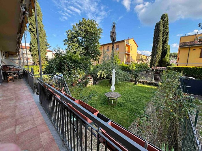 Appartamento con 5 locali in affitto in Via Odoardo Beccari, San Marcellino, Firenze