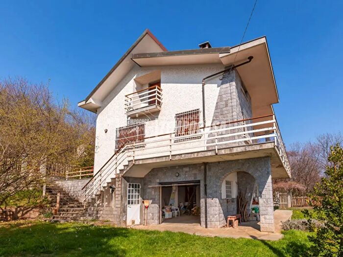 Casa in vendita in Via Celle, Villar Dora