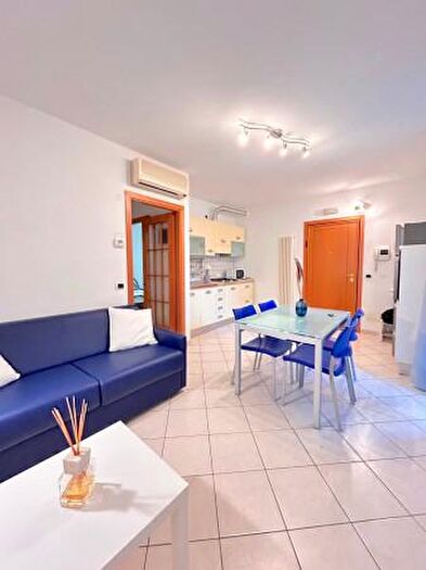 Appartamento trilocale in affitto in Viale Giuseppe Galliano, Riccione