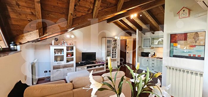 Casa trilocale in vendita in Via Antonio Gramsci, Vanzaghello