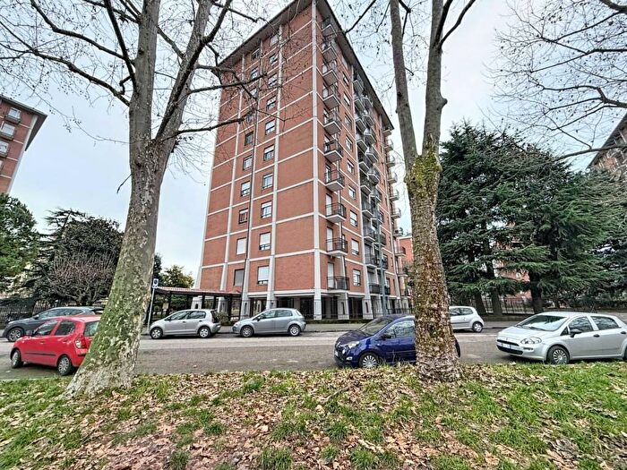 Appartamento trilocale in affitto in Corso Lucio Quinzio Cincinnato, Lucento, Torino