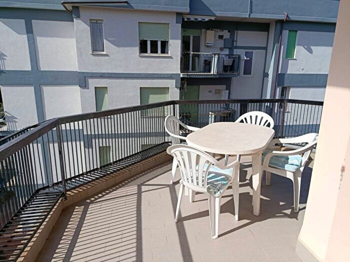 Appartamento con 5 locali in affitto in Via Lago d'Iseo, Cassarello Senzuno Salciaina, Follonica