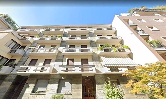 Appartamento bilocale in affitto in Via Bartolomeo Giuliano, Morgagni, Milano