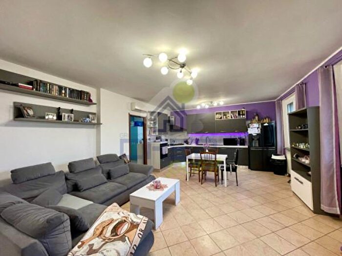 Casa trilocale in vendita in Località Ca De Belli, Pieve Porto Morone