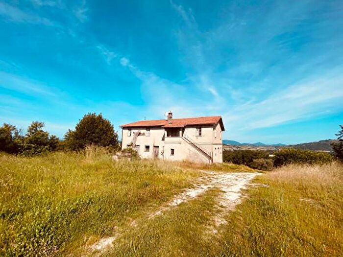 Casa quadrilocale in vendita in Strada Provinciale di Rocca SantAngelo, Assisi