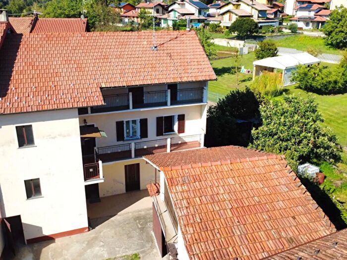 Casa quadrilocale in vendita in Via Nobile E, GatticoVeruno