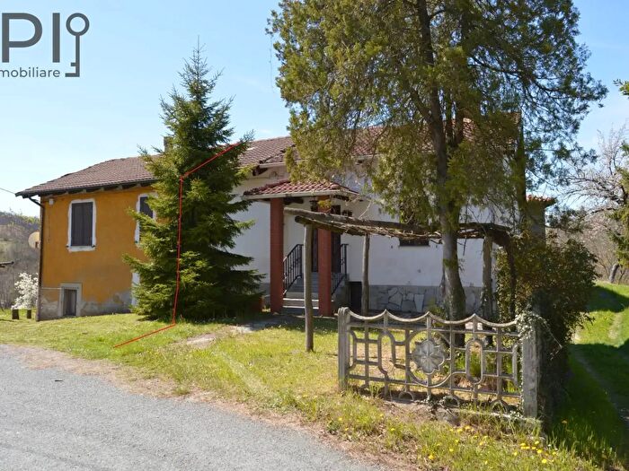 Casa con 12 locali in vendita in Regione Morere, Spigno Monferrato