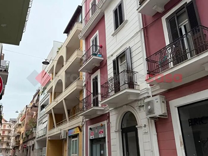 Appartamento trilocale in vendita in Via Brennero, Bari