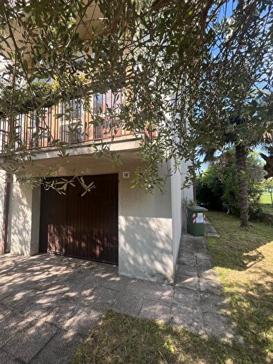 Casa con 5 locali in vendita in Via Asiago, Este
