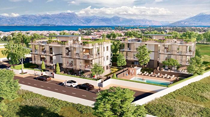 Appartamento quadrilocale in vendita in Via Aldo Cantarini, Desenzano Del Garda