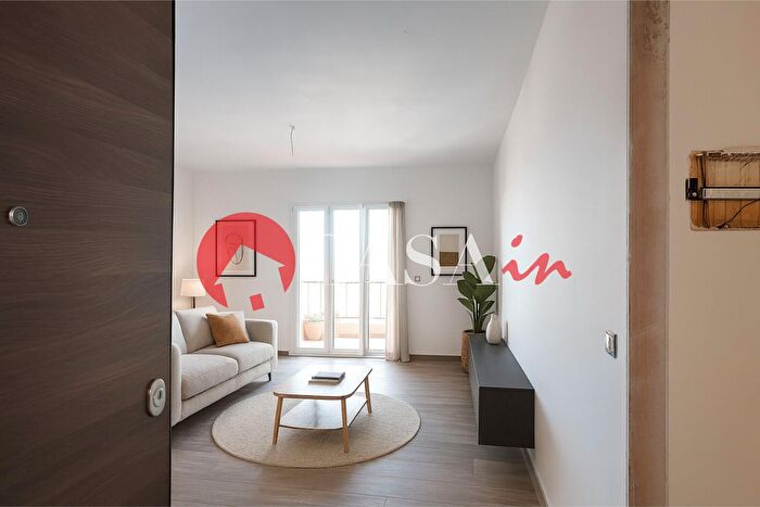 Appartamento con 6 locali in vendita in Largo Arcipeschieri, Messina