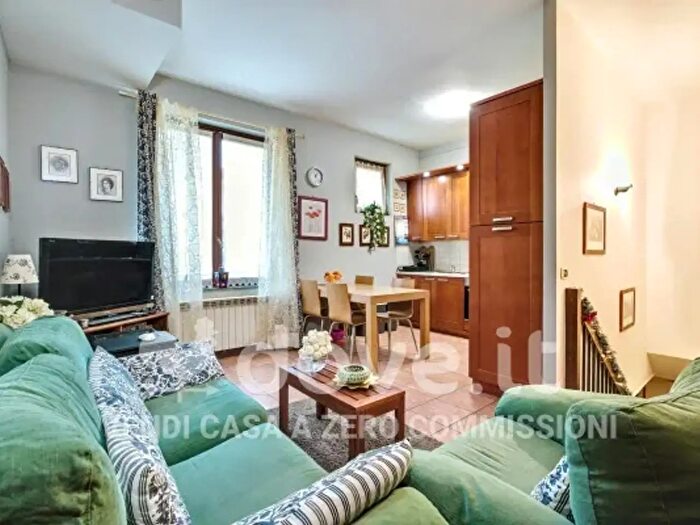 Appartamento bilocale in vendita in Via Roma, Solbiate con Cagno