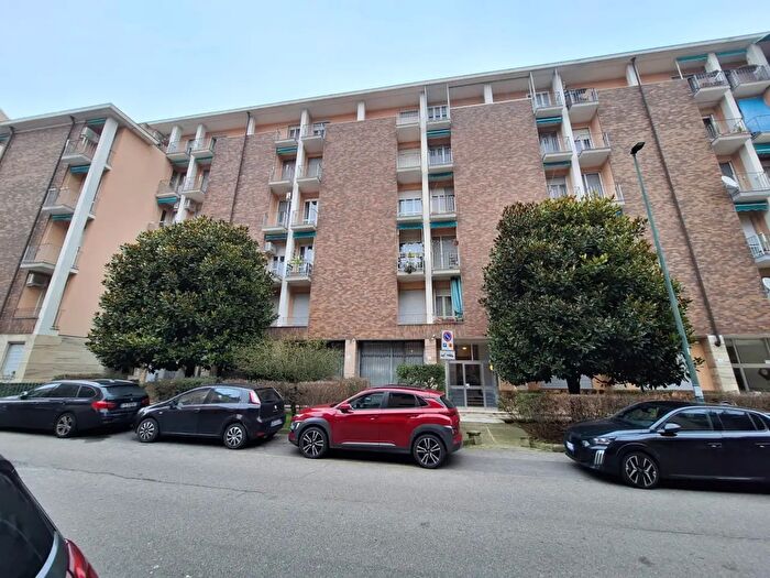 Appartamento trilocale in vendita in Via Rosselli, Casale Monferrato