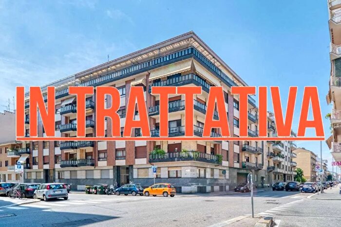 Appartamento con 5 locali in vendita in Via Rosta Bis Torino, Torino
