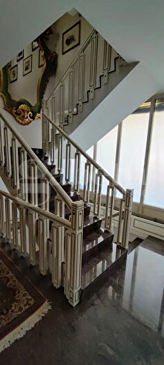 Casa con 9 locali in vendita in Solarolo