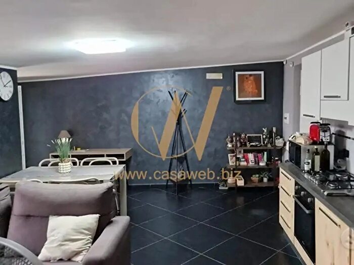 Appartamento bilocale in affitto in Via Venezia, Casagiove